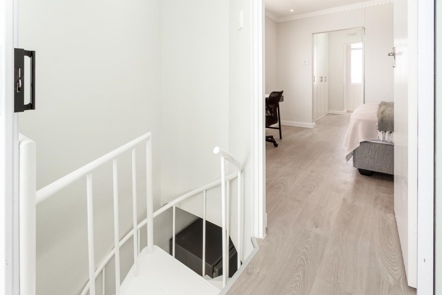 To Let 2 Bedroom Property for Rent in Mouille Point Western Cape